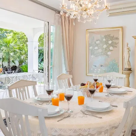 Beautiful La Caracola Heated Pool Puerto Banus *