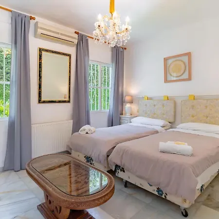 Villa Beautiful La Caracola Heated Pool Puerto Banus