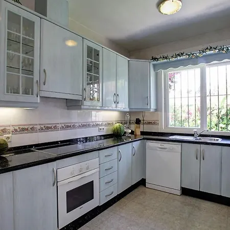 Villa Beautiful La Caracola Heated Pool Puerto Banus Marbella