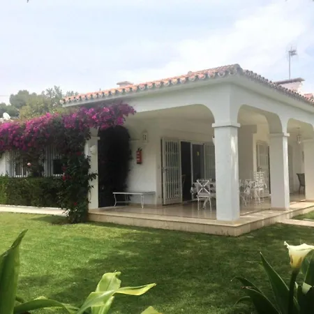 Beautiful La Caracola Heated Pool Puerto Banus