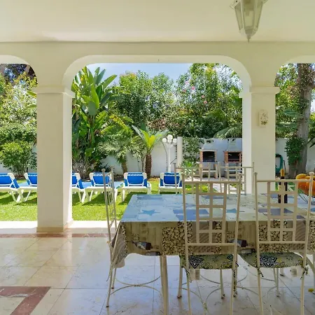 Beautiful La Caracola Heated Pool Puerto Banus Villa Marbella