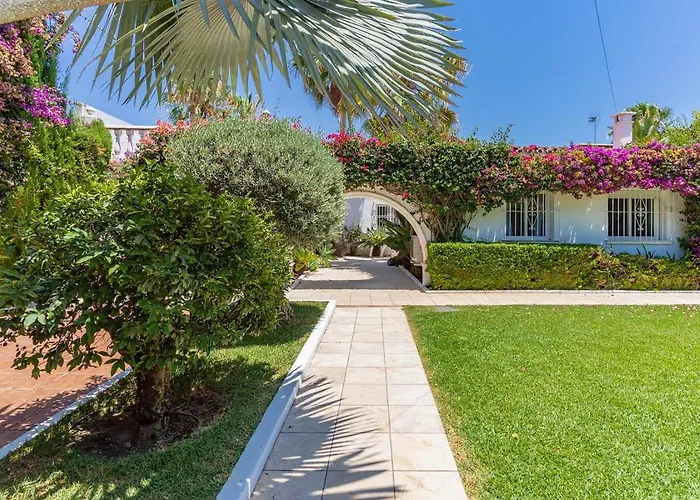 Villa Beautiful La Caracola Heated Pool Puerto Banus Marbella