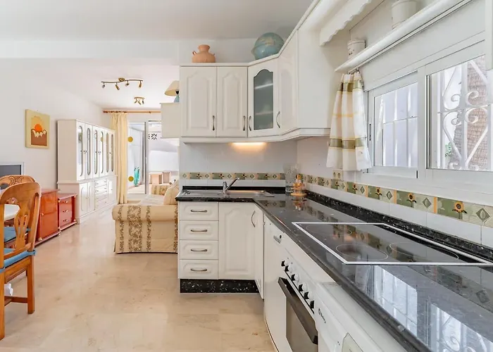 Beautiful La Caracola Heated Pool Puerto Banus * Марбелья